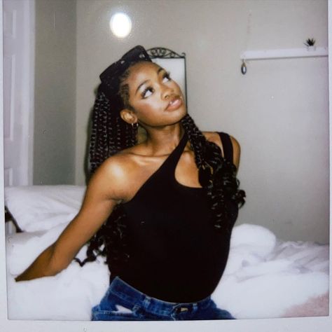 Naomi on Instagram: “Polaroids or whateva🖤” Good Girl Aesthetic, Lion And The Mouse, Ugly Cry, Holiday Romance, Good Girl, Braid Styles, Black Aesthetic, Book Aesthetic, Pretty Pictures