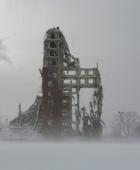 Nuclear Wasteland, Building Ruins, Destroyed Building, Apocalypse Aesthetic, Robert Taylor, Ruined City, Oblivion, Abandoned Buildings, Brutalism