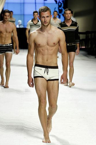 Dolce & Gabbana Men's swim trunks Men Fashion Show, Beach Wear Men, Best Body, New Boyfriend, Fashion Figures, Man Fashion, Swim Fashion, Mens Swim Trunks, Dolce And Gabbana Man