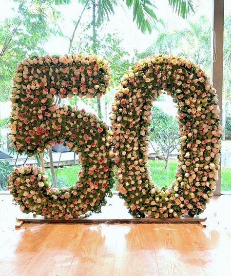 Number Flower Arrangement, Onam Decoration, Flower Numbers, Havana Nights Party Theme, 60th Birthday Party Decorations, 40th Birthday Party Decorations, Desi Wedding Decor, Flower Installation, Dinner Decoration