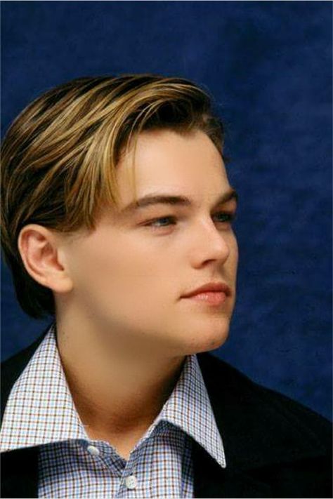 💜💜💜💜 Leonardo Dicaprio 1996, Leonardo Dicaprio Romeo, 90s Fashion Guys, Sweet Picture, Leonardo Dicaprio 90s, Going Blonde, Jack Dawson, Young Leonardo Dicaprio, Leo Dicaprio