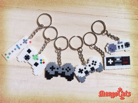 Mini Hama Beads, Perler Bead Designs, Perler Beads Ideas, Hama Mini, Perler Creations, Skins Minecraft, Pixel Beads, Art Perle, Hama Beads Design