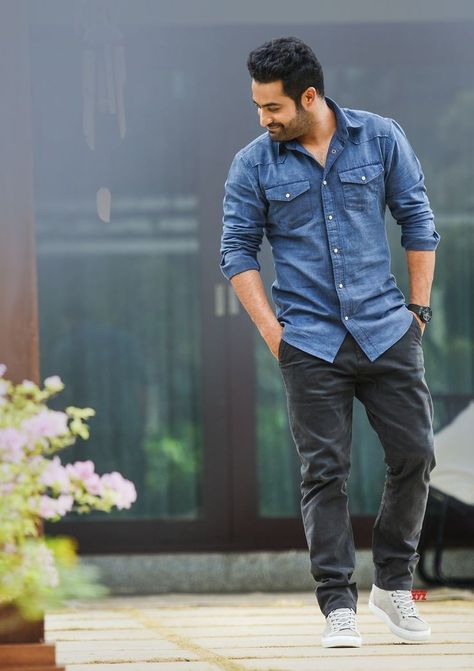 NTR Jr. Vinayaka Chavithi, New Movie Images, Famous Indian Actors, Prabhas Actor, Prabhas Pics, New Images Hd, Full Hd Photo, Cb Background, Photo Background Images Hd