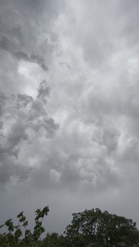 Sky minutes before Rain [Video] | Amazing nature photography, Sky aesthetic, Beautiful photos of nature Rain Video, Nature Photography Sky, Photos Of Nature, Photography Sky, Sky Photography Nature, Alone Photography, Amazing Nature Photography, Sky Landscape, Beautiful Views Video