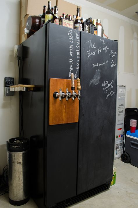 side by side kegerator Kegerator Ideas, Kegerator Diy, Brewery Ideas, Woodshop Ideas, Beer Ideas, Whiskey Dispenser, Mead Recipe, Vintage Fridge, Beer Crate