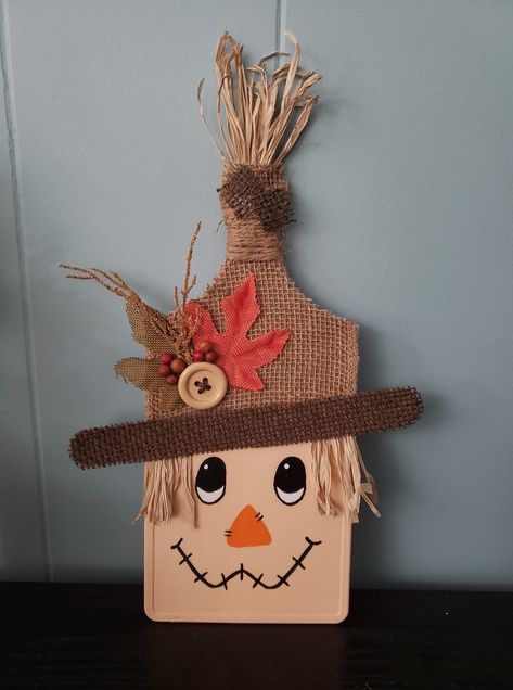 Crafts Dollar Tree, Fall Crafts For Adults, Board Crafts, Scarecrow Crafts, Easy Diy Ideas, Decorating For Fall, Fall Wood Crafts, Fall Pumpkin Crafts, Fall Decor Diy Crafts