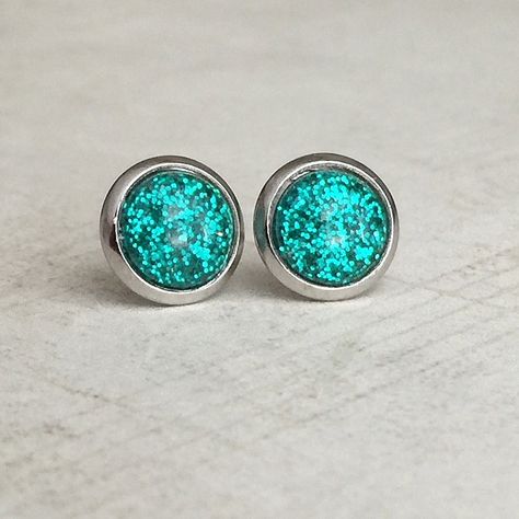 Green glitter stud earrings!! Glitter Stud Earrings, Green Glitter, Druzy Ring, New Photo, Beautiful Earrings, Turquoise Ring, Stud Earrings, Glitter, Turquoise