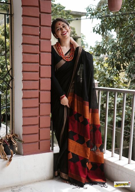 Sarees – Amrapali Boutique Sari Pose, Amrapali Boutique, Formal Saree, Saree Photos, Cotton Saree Designs, Modern Saree, Saree Poses, Saree Blouse Patterns, Saree Photoshoot