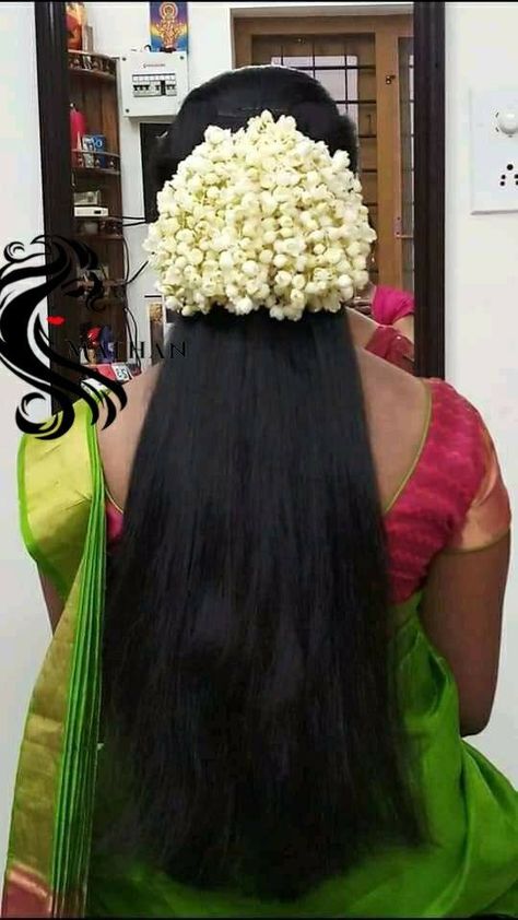 Jasmin Flower Hairstyle Kerala, Sreemantham Hairstyle, Hairstyle With Jasmine Flower, Mullapoo Hairstyles Kerala, Jasmine Flower Hairstyle, Ar Phonics, Buns Long Hair, Hair Wedding Styles, Hair Stylea