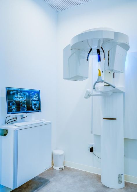 Cbct Dental Room, Dental Xray Room, Dental Operatory, Dental Equipment, Dental Design, Dental Center, Office Designs, Dental Office Design, Dental Surgery