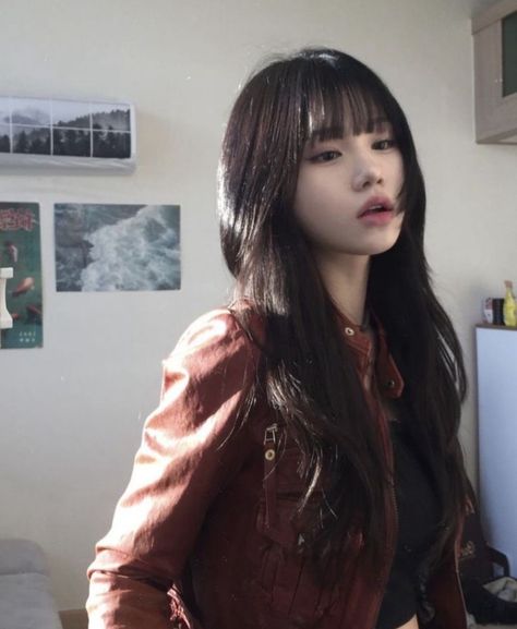 Korean Full Bangs, Ulzzang Long Hair, Hime Haircut, Bada Lee, Hair Inspiration Long, Air Dry Hair, Haircuts For Long Hair, Asian Hair, Korean Hairstyle