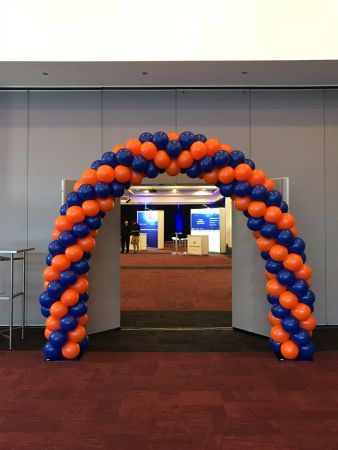 Event Space Business, Arch Ideas, Balloon Arches, Organic Decor, String Of Pearls, Tropical Colors, Summer Theme, Copper Red, University Of Florida