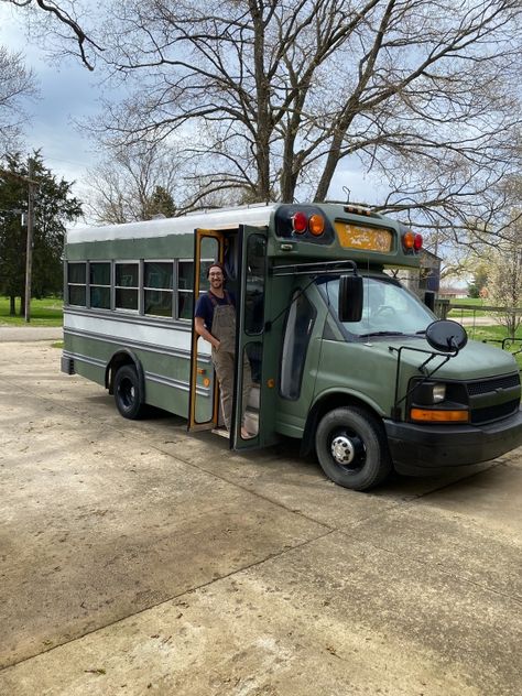 Short Skoolie for Sale! - Converted School Buses - Illinois - School Bus and Vans For Sale Classifieds Short Skoolie, Skoolie For Sale, Converted Bus For Sale, Skoolie Living, Bus Renovation, Short School Bus, School Bus For Sale, Bus Conversion For Sale, Skoolie Life