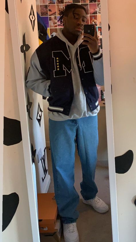 Varsity jacket outfit 2021 Winter Outfit Varsity Jacket Aesthetic Boy, 90s Varsity Jacket Outfit, Varsity Jacket Aesthetic, 90s Varsity Jacket, Varsity Jacket Outfit, 90s Fashion Men, Aesthetic Boy, Jacket Outfit, Winter Outfit