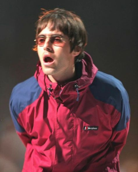 liam gallagher Throw It Back, Liam Gallagher, Be The One, The One, Red