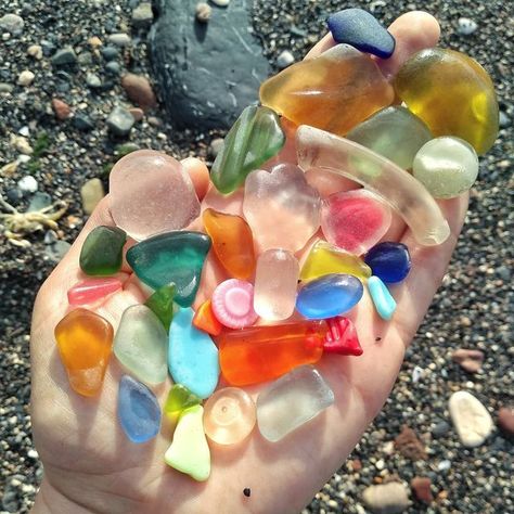 Seaglass Aesthetic, Sea Glass Aesthetic, Sea Glass Collection, Ocean Treasures, Pretty Rocks, Sea Pottery, Ocean Vibes, September 8, I Am So Happy