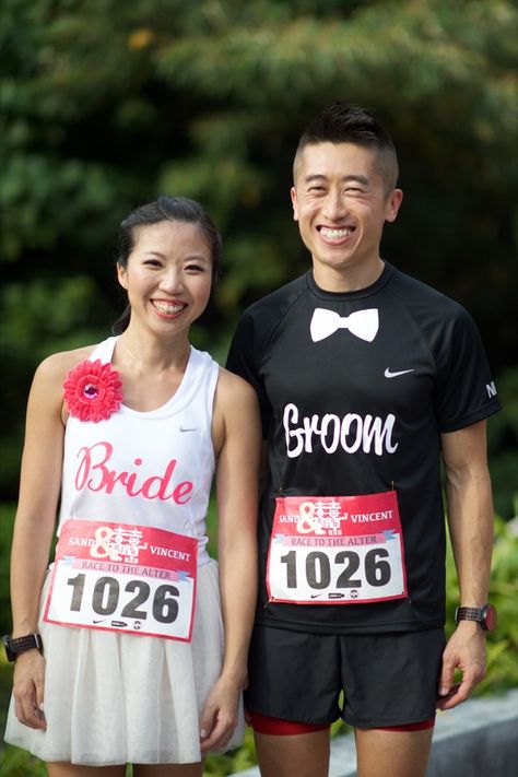 Running Wedding Theme, Bride And Groom Running, Inspirasi Prewedding, Wedding Running, Rose Kitchen, Cute Bride, Running Outfit, Wedding Shower Themes, Bride And Breakfast