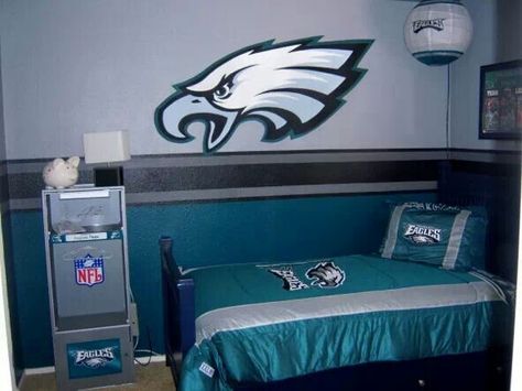 Andrew's old Eagles bedroom...one day we will recreate this!! :) Philadelphia Eagles Bedroom, Eagles Bedroom, Sport Bedroom Ideas, Bedroom Ideas For Boys, Kids Bedroom Remodel, Small Bedroom Remodel, Sport Bedroom, Man Cave Home Bar, Bedroom Remodel