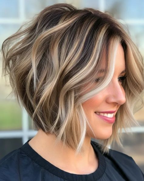 Messy Inverted Bob Ideas That Ooze Tremendous Rizz #invertedbob #messybob #messyhair #messyhairstyle #bob #bobhaircut #hair #hairstyle #hairstyles #hairstylesforgirls #hairstylesforwomen Messy Inverted Bob, Bob Ideas, Messy Bob Hairstyles, Messy Bob, Inverted Bob, Love Hair, Beautiful Style, Messy Hairstyles, Short Bob