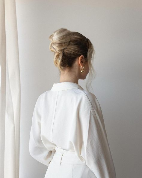 French Twist Bridal Hair, French Twist Wedding Hair, Bridal French Twist, Alex Gaboury, Engagement Hair, High Updo, Updo Hairstyles Tutorials, Braiding Your Own Hair, Easy Updo