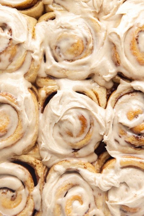 Banana Bread Cinnamon Rolls - Broma Bakery Banana Bread Cinnamon Rolls, Banana Bread Cinnamon, Bread Cinnamon Rolls, Bread Cinnamon, Broma Bakery, Cinnamon Cream Cheese, Best Christmas Cookies, Cinnamon Cream Cheese Frosting, Cinnamon Rolls Homemade