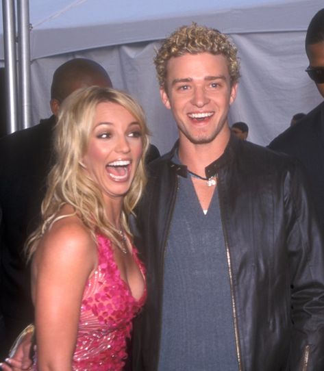 Britney Spears and Justin Timberlake Throwback Pictures Britney Spears And Justin Timberlake, Britney Spears Justin Timberlake, Britney Spears Pictures, Throwback Pictures, Britney Jean, Justin Timberlake, Famous Celebrities, Miley Cyrus, Celebrity Couples