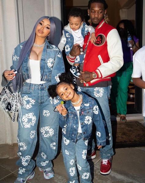 Cardi B Birthday, Cardi B Offset, Cardi B Pics, Cardi B Photos, Famous Kids, Birthday Party Outfits, Cute Family, Matching Family Outfits, Cardi B