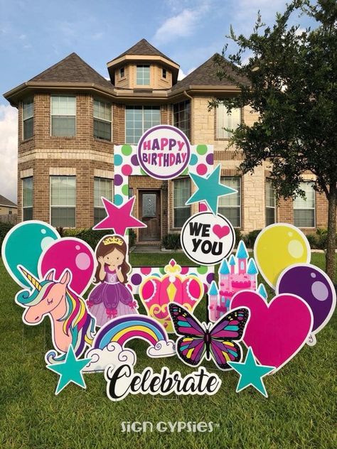 Happy Birthday Yard Signs, School Decoration, Birthday Yard Signs, Yard Cards, Graduation Day, School Decorations, Diy Signs, Candy Land, Cards Sign