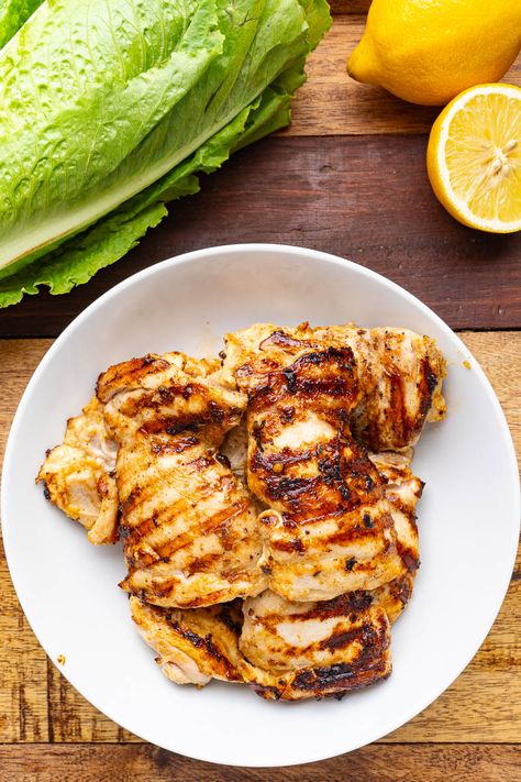 A quick and easy grilled chicken that's marinated in the flavours of caesar dressing! Margarita Pumpkin, Crockpot Recipes Fall, Pumpkin Bread Healthy, Cesar Chicken, Fall Crockpot Meals, Tomato Soup With Fresh Tomatoes, Fall Margarita, Chermoula Chicken, Fall Cake Pops