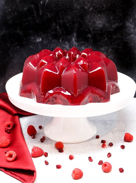 Thanksgiving Jello, Jello Mold Recipes, Jello Gelatin, Russian Cakes, Chicken Gizzards, Jello Mold, Red Wine Sauce, Unflavored Gelatin, Jello Molds