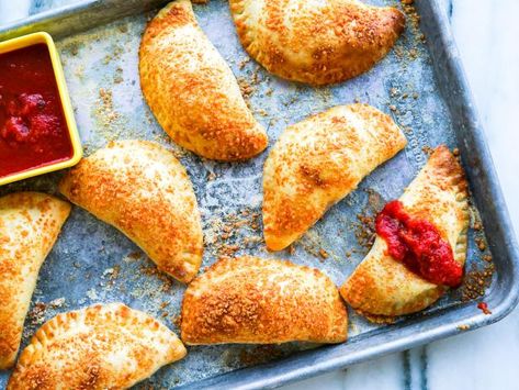 Mini Calzones Mini Calzones Recipes, Calzones Recipe, Mini Calzones, Garlic Pasta Sauce, 30 Min Meals, Garlic Pasta, Italian Cheese, Gooey Cheese, Easy Weeknight Meals