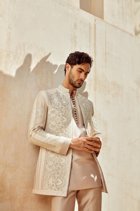 Mens Nikkah Outfit, Man Kurta Design, Indo Western Menswear, India Fashion Men, Indian Wedding Suits Men, Indian Wedding Clothes For Men, Faraz Manan, Sherwani For Men Wedding, Wedding Kurta For Men