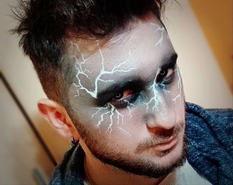 #facepaint #facepainting #insidestorm #storm #Thunder #lightning #makeup #makeupartist #artisticmakeup #art #artist #paint #artist #artistic #art Tornado Face Paint, Lightning Makeup, Male Makeup, Thunder And Lightning, Facepaint, Artist Paint, Body Painting, Face Painting, Costume Ideas