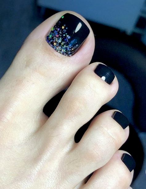 Toes Nails Colors, Toe Nails Designs, Toe Nail Design, Toe Nail Colors, Black Toe Nails, Fall Toe Nails, Feet Nail Design, Pedicure Designs Toenails, Gel Toe Nails