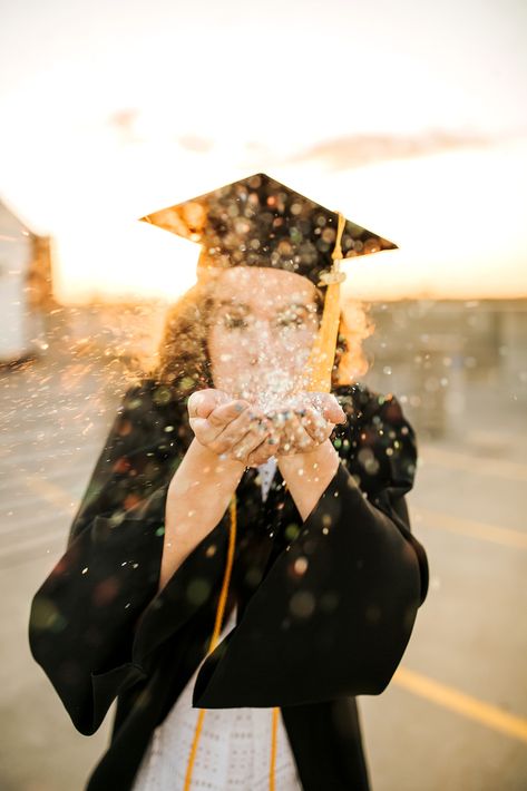 College Graduation Photoshoot Ideas, High School Graduation Pictures, Nursing Graduation Pictures, College Graduation Photoshoot, College Graduation Pictures Poses, Grad Photography, College Graduation Photos, College Graduation Pictures, Graduation Photography Poses