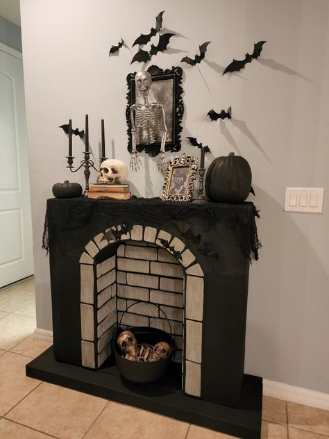 Cardboard crafts. Check out all my new Halloween Decor. These DIY'S have never been so great! Diy Halloween Decorations With Cardboard, Cardboard Halloween Decorations Diy, Diy Cardboard Fireplace, Gothic Fireplace, Fake Walls, Cardboard Fireplace, Fireplace Diy, Halloween Fireplace, Christmas Tree Inspo