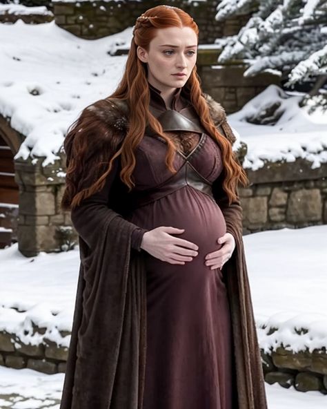 Sansa Stark Pregnant, Medieval Pregnancy Dress, Pregnant Warrior, Pregnant Cosplay, Sansa Stark Art, Pregnant Queen, Nanda Parbat, Jon And Sansa, Sansa Stark Queen