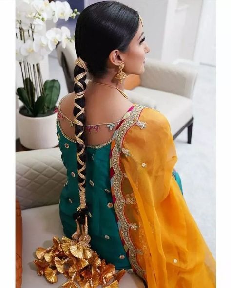 Parandi Can Never Go Out Of Style | Olready Parandi Look, Haldi Makeup, Makeup Consultation, Haldi Dress, Haldi Function, Haldi Outfit, Makeup Pro, Haldi Ceremony, Real One