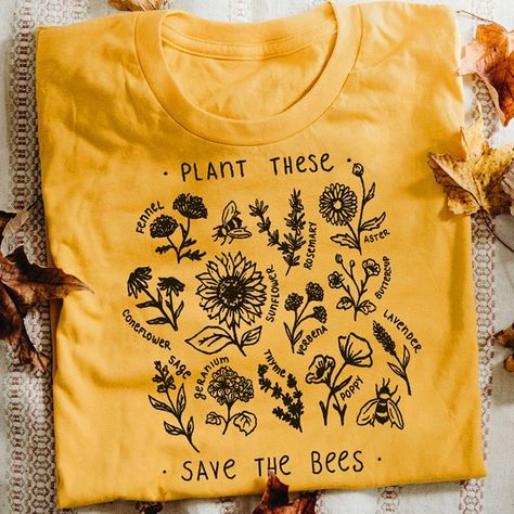 Tshirt Quilt, Unisex Clothes, Floral Tee, Flower Graphic, Comfy Shirts, Simple Tshirt, Save The Bees, Hand Screen Printed, Unisex Gifts