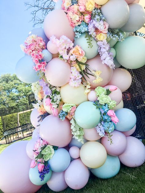 Chalk Rainbow, Pastel Balloon Garland, Birthday 27, Deco Ballon, Idee Babyshower, Bubblegum Balloons, Pastel Party, Pastel Balloons, Garland Arch