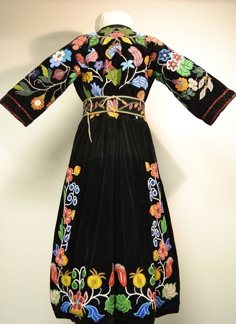 Ojibwa Tribe Clothing | Summer Road Trip! Next Stop: The American West Strap Dress Pattern, Tribe Clothing, Native American Dress, Powwow Regalia, Jingle Dress, Native American Regalia, Native Dress, Native American Clothing, Ribbon Skirts