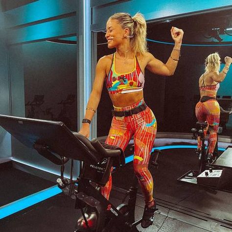 Spin Instructor Photoshoot, Spin Instructor Aesthetic, Fitness Instructor Photoshoot, Fitness Instructor Aesthetic, Cycle Photoshoot, Cycle Instructor, Kendall Toole, Peloton Instructors, Workout Instructor