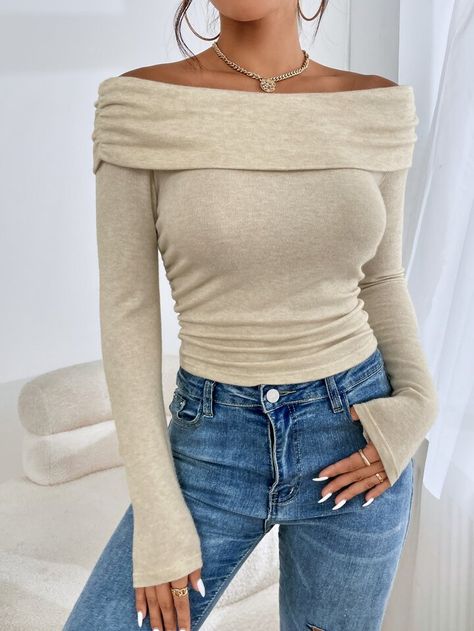 Folded Off The Shoulder Top, Off Shoulder Fold Over Sweater, Fold Over Off Shoulder Top, Off The Shoulder Fold Over Top, Off Shoulder Long Sleeve Top Outfit, Off The Shoulder Long Sleeve Top, Off The Shoulder Shirt Outfit, Off Shoulder Outfit Ideas, Off Shoulder Top Outfit Classy