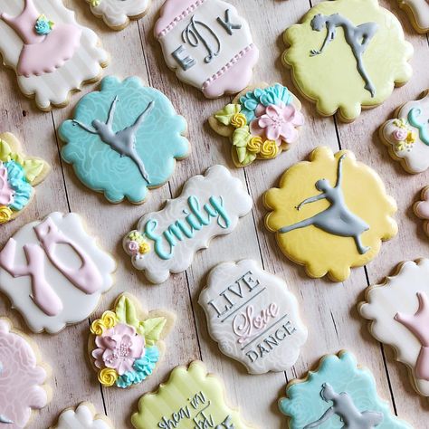 Dance Cookies, Hip Hop Dancer, Graduation Cookies, Love Dance, Dance School, Buzzfeed Food, Dance Recital, Cookies Decorated, 12th Birthday