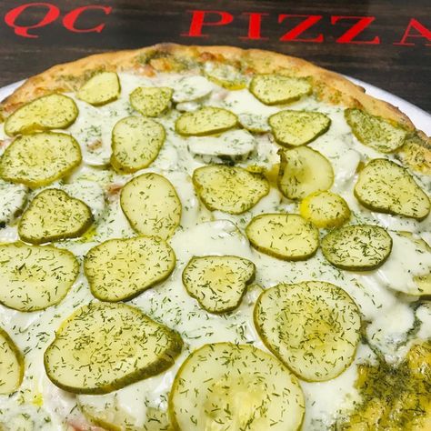 Dill Pizza, Pickle Pizza Recipe, Pickle Wraps, Pickle Pizza, Yellow Squash Recipes, Delicious Pizza Recipes, Big Dill, Dill Sauce, Canadian Bacon