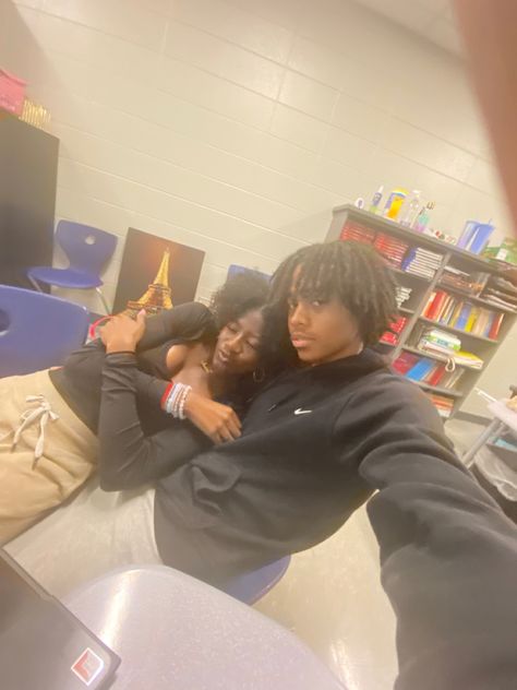 High School Black Couples Goals, School Couple Black, Couple In Classroom Aesthetic, School Couples Black, Me And Bae At School, Couples Recreation Pictures, Teenage Love Black, Black Bf And Gf Goals Pictures, Teenager Couple Picture Ideas