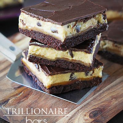 Trillionaire Bars @keyingredient #dessert #caramel #brownies #delicious #chocolate Best Chocolate Desserts, Cake Mug, Cake Bars, Chocolate Dessert Recipes, Brownie Bar, Yummy Sweets, Eat Dessert, Cookie Desserts, Sweets Desserts