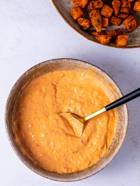 Spicy Harissa Aioli (3 minute sauce to add infinite flavor!) Harissa Aioli, Harissa Sauce, Aioli Sauce, Spicy Salad, Aioli Recipe, Dipping Sauces, Chili Garlic Sauce, Burgers Sandwiches, Spicy Sauce