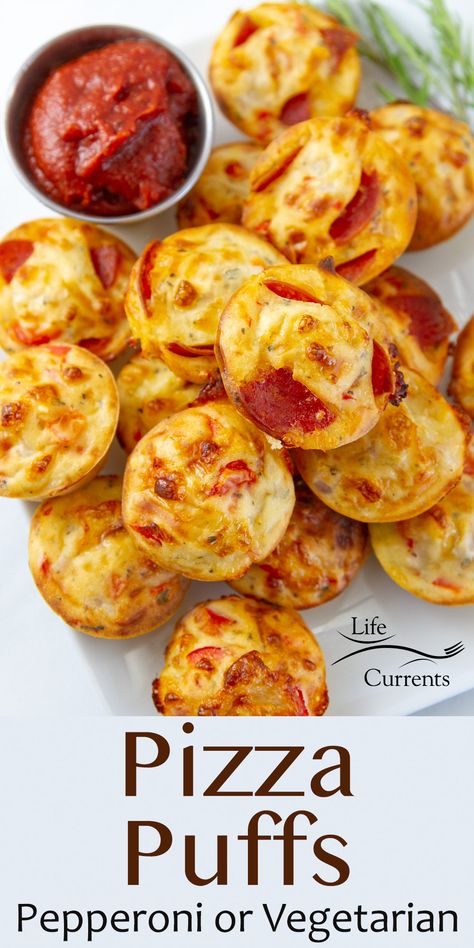 Pizza Oven Appetizers, Mini Pizzas Recipe, Pizza Snack Ideas, Pizza Bites With Biscuits, Pizza Appetizers Easy, Freezer Appetizers, Pizza Puffs Recipe, Crazy Puffs, Pizza Bites Appetizer