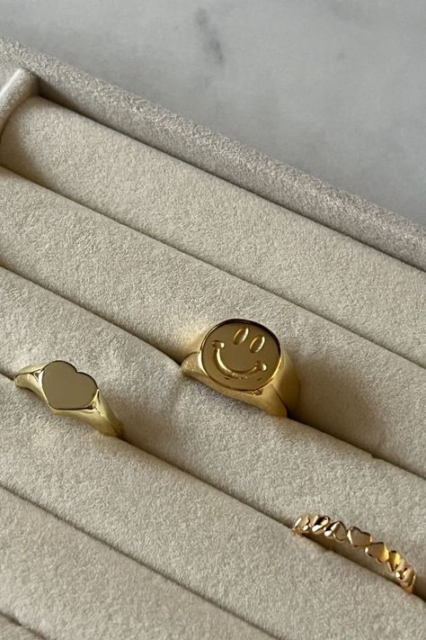 Smiley Face Ring, Smile Gold Ring, Chunky Smiley Ring, Dainty Smiley Face Ring, Gold Stainless Steel Ring, Gold Smiley Face, 18k gold plated ring. Aesthetic rings, gold rings, gold jewelry, statement rings, statement jewelry, it girl aesthetic, rings organizer. Rings Organizer, Smiley Face Ring, It Girl Aesthetic, Ring Aesthetic, Aesthetic Rings, Ring Organizer, Face Ring, Ring Dainty, Gold Plated Rings